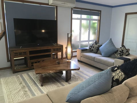 Taj On Byrnes - Private Luxury Apartment Mareeba - E Caravan Parks 5