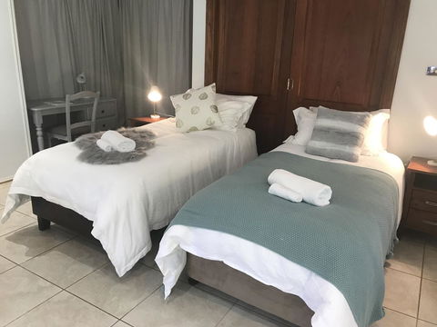 Taj On Byrnes - Private Luxury Apartment Mareeba - E Caravan Parks 2