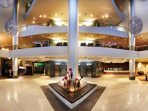 Sofitel Gold Coast Broadbeach - E Caravan Parks 15