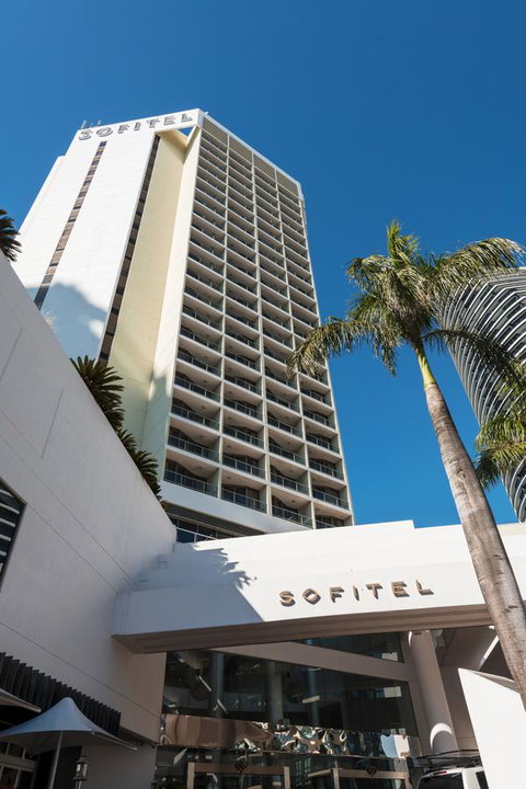 Sofitel Gold Coast Broadbeach - E Caravan Parks 7