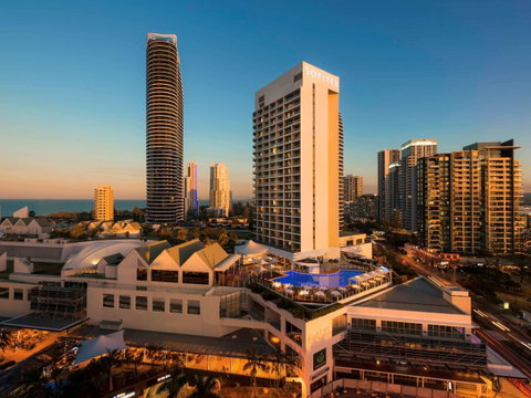 Sofitel Gold Coast Broadbeach - E Caravan Parks 1