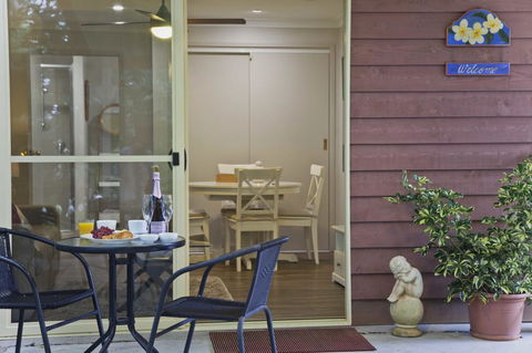 Shasta Place - E Caravan Parks 0