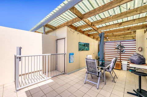 On The Beach Resort Bribie Island - E Caravan Parks 24