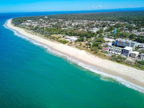 On The Beach Resort Bribie Island - E Caravan Parks 14