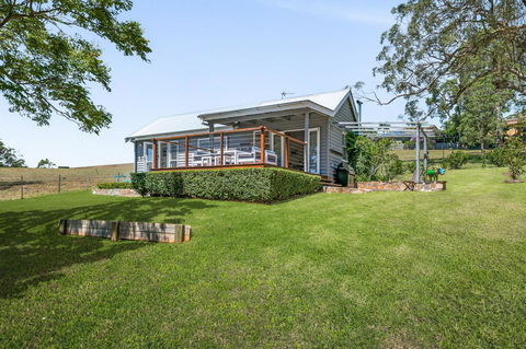 Hollow Tree Farm - E Caravan Parks 16