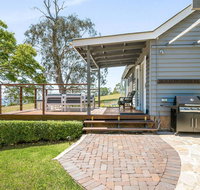 Hollow Tree Farm - E Caravan Parks