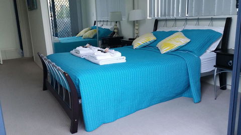 Sutton's Beach Unit - E Caravan Parks 8
