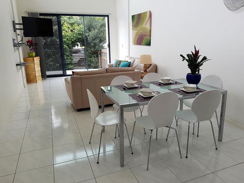Sutton's Beach Unit - E Caravan Parks 3