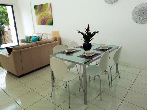 Sutton's Beach Unit - E Caravan Parks 4