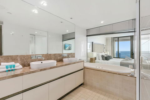 Soul 2 & 3 Bedroom Ocean View - We Accommodate - E Caravan Parks 2