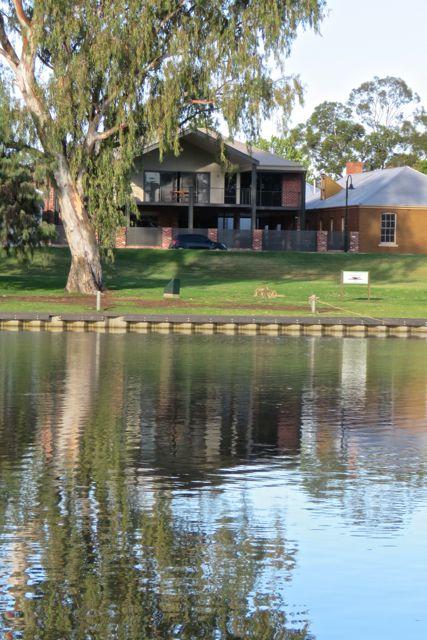 Wentworth Wharf B&B - E Caravan Parks 3
