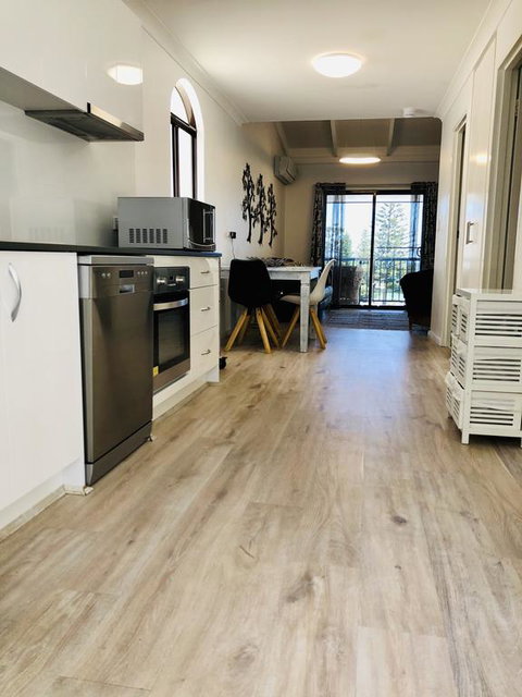 West Beach Lagoon 212 - Great Views - E Caravan Parks 3