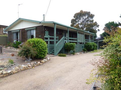 Westward - E Caravan Parks 0