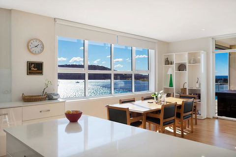 Wharf Apartment Unit 7 - E Caravan Parks 2
