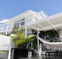 White Beach Cottage - E Caravan Parks