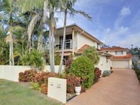 Book Nelson Bay Accommodation Vacations E Caravan Parks E Caravan Parks