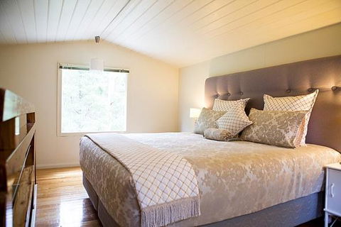 White Lotus Day Spa - E Caravan Parks 0