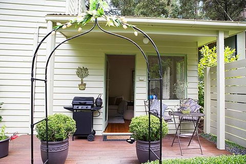 White Lotus Day Spa - E Caravan Parks 1