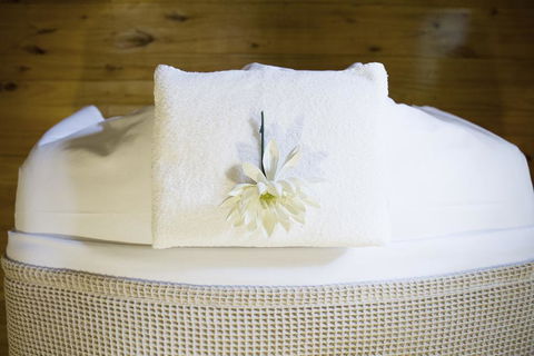 White Lotus Day Spa - E Caravan Parks 2