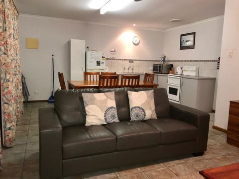 Wintersun Holiday Cottages - E Caravan Parks 0