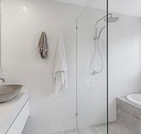 Wirragulla 10 Marty Avenue - Stylish Modern House with ducted air con  WIFI - E Caravan Parks