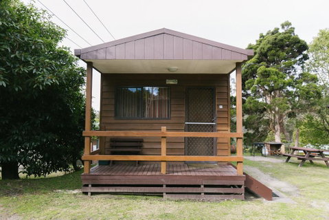 Wonboyn Cabins - E Caravan Parks 1