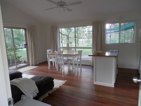 Wondai Hideaway Apartment - E Caravan Parks 0