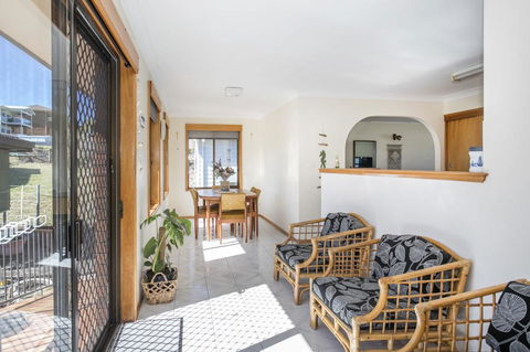 Wooroonga Crescent 9 Kioloa NSW 2539 - E Caravan Parks 2