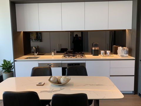 Xu's Residence@No.1 Collins Wharf - E Caravan Parks 2