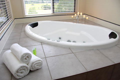 Yabbaloumba Retreat - E Caravan Parks 2