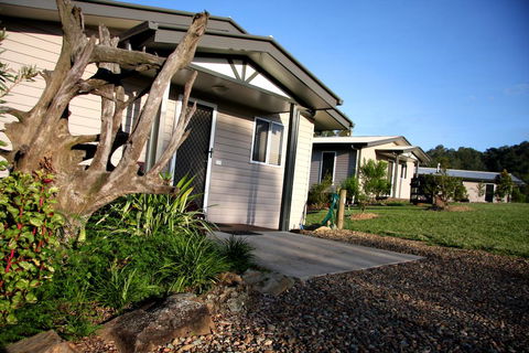 Yabbaloumba Retreat - E Caravan Parks 0