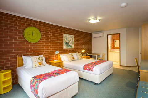 Yackandandah Motor Inn - E Caravan Parks 3