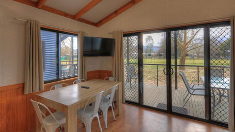 Yea Riverside Caravan Park - E Caravan Parks 1