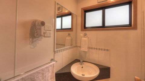 Yea Riverside Caravan Park - E Caravan Parks 3