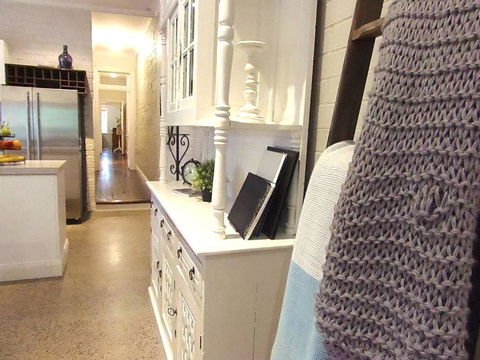 YSG The Edward Townhouses 155 And 157 - Steps To Town - E Caravan Parks 3