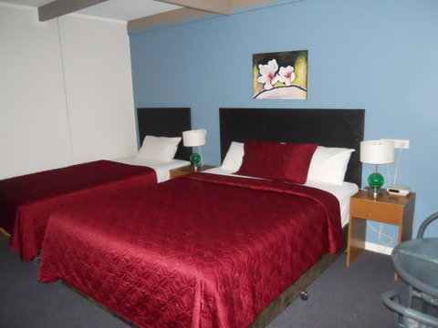 Zero Inn Motel - E Caravan Parks 0