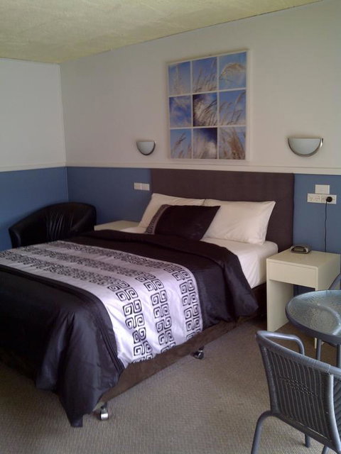 Zero Inn Motel - E Caravan Parks 3