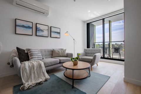 Modern City Comfy And Warm Apt@Parkville+Carpark - E Caravan Parks 0