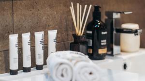 Peaceful & Quiet Near Beach, Cafe's & Hospital - E Caravan Parks 4