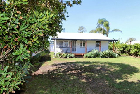 32 Welch Street Elliott Heads - E Caravan Parks 0