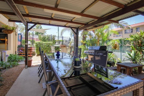 Albion Manor - E Caravan Parks 2