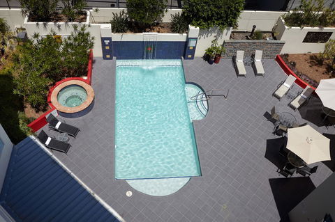 West End Central Apartments - E Caravan Parks 9