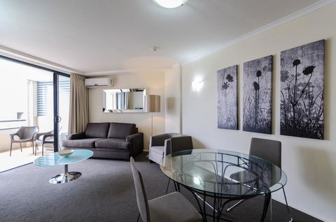 West End Central Apartments - E Caravan Parks 19