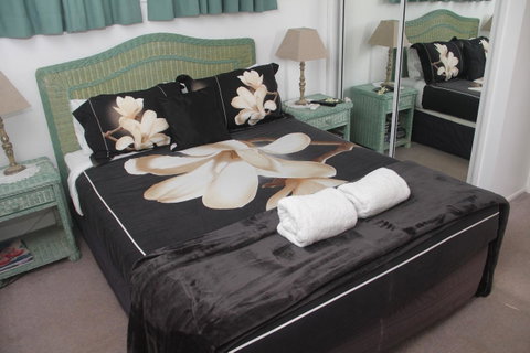 Coolum Dreams B&B - E Caravan Parks 6