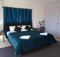 The Q Motel Rockhampton - E Caravan Parks