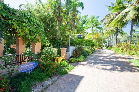 Martinique On Macrossan - E Caravan Parks 23