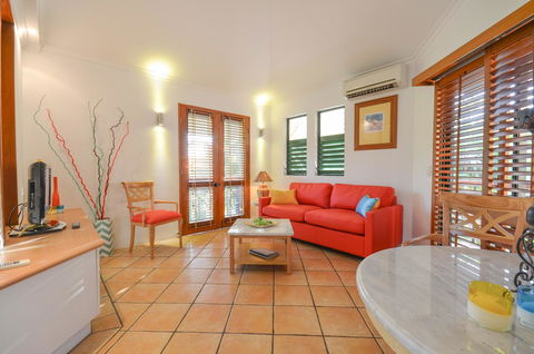 Martinique On Macrossan - E Caravan Parks 3