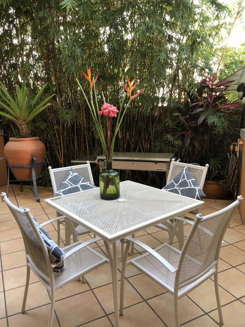 Martinique On Macrossan - E Caravan Parks 16