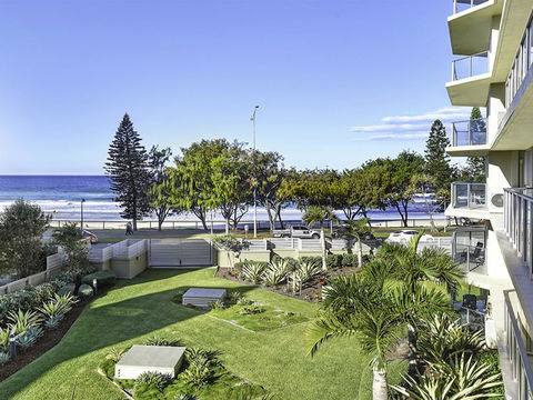 Surf 150 - E Caravan Parks 43