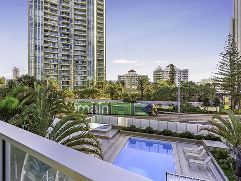 Surf 150 - E Caravan Parks 39